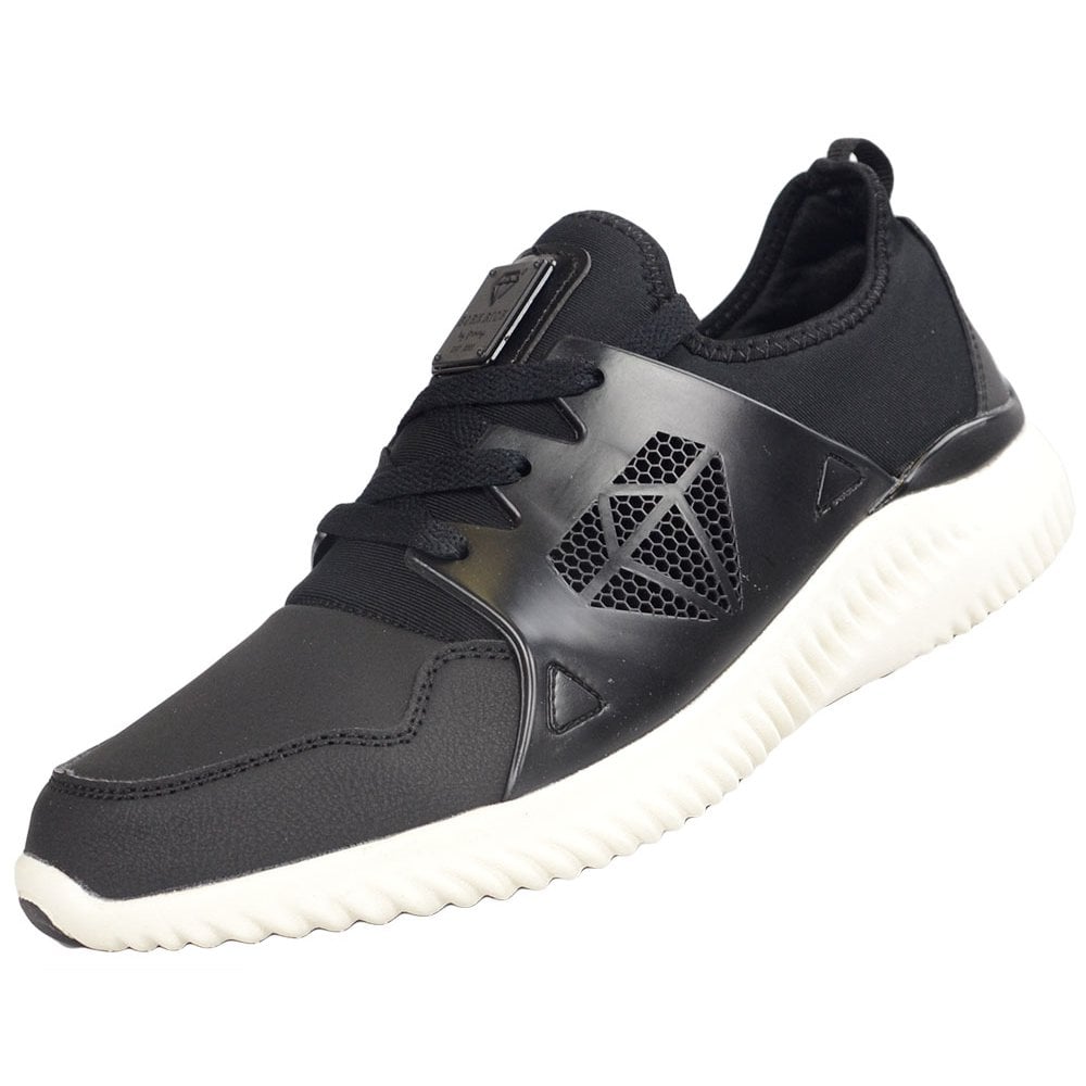 BLEEKER Black Trainers
